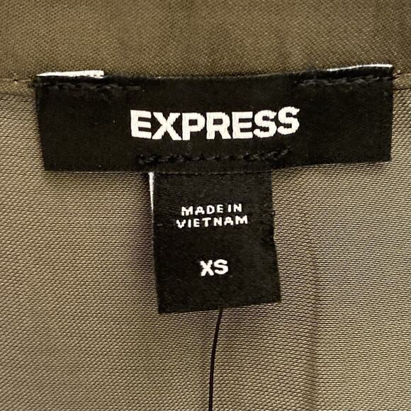 Express Women's Satin V-Neck Cuff Sleeve Top Olive Green Size XS - NWT $58 - Picture 11 of 15